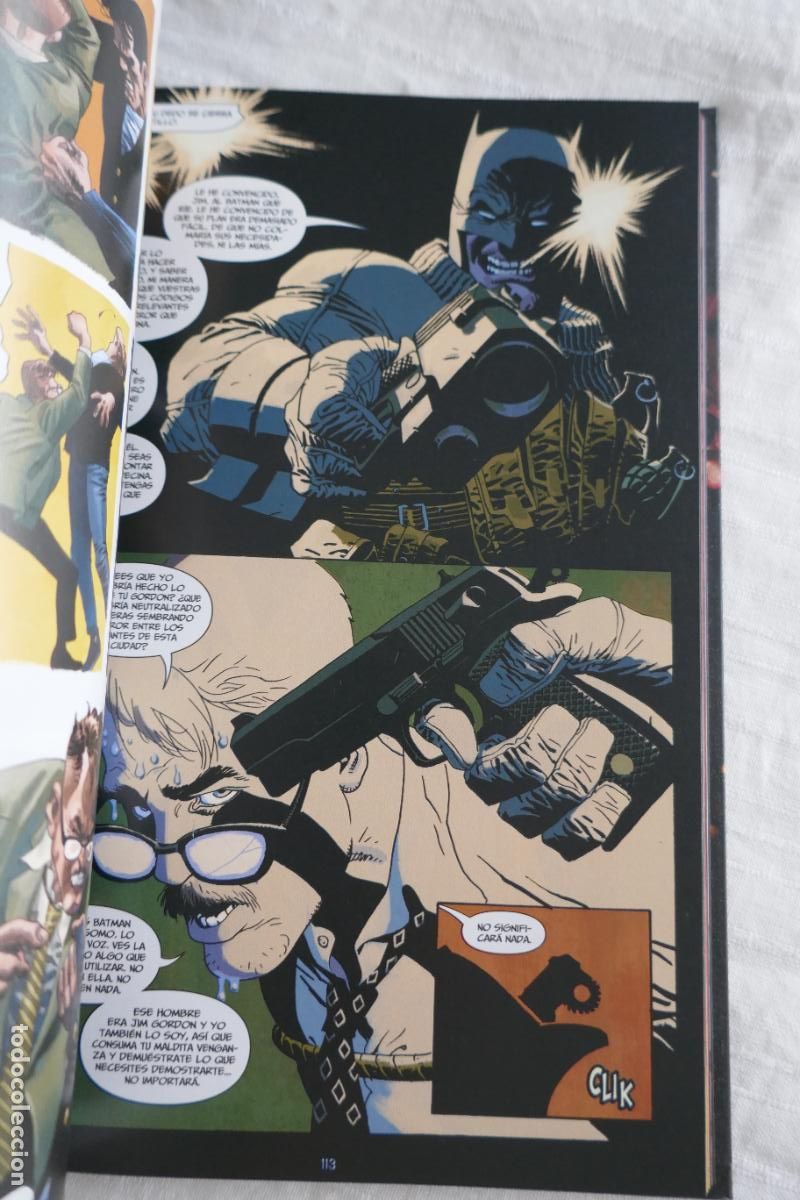C&oacute;mics: El Batman que R&iacute;e, DC ECC - SCOTT SNYDER JOCK - TAPA DURA - Foto 13