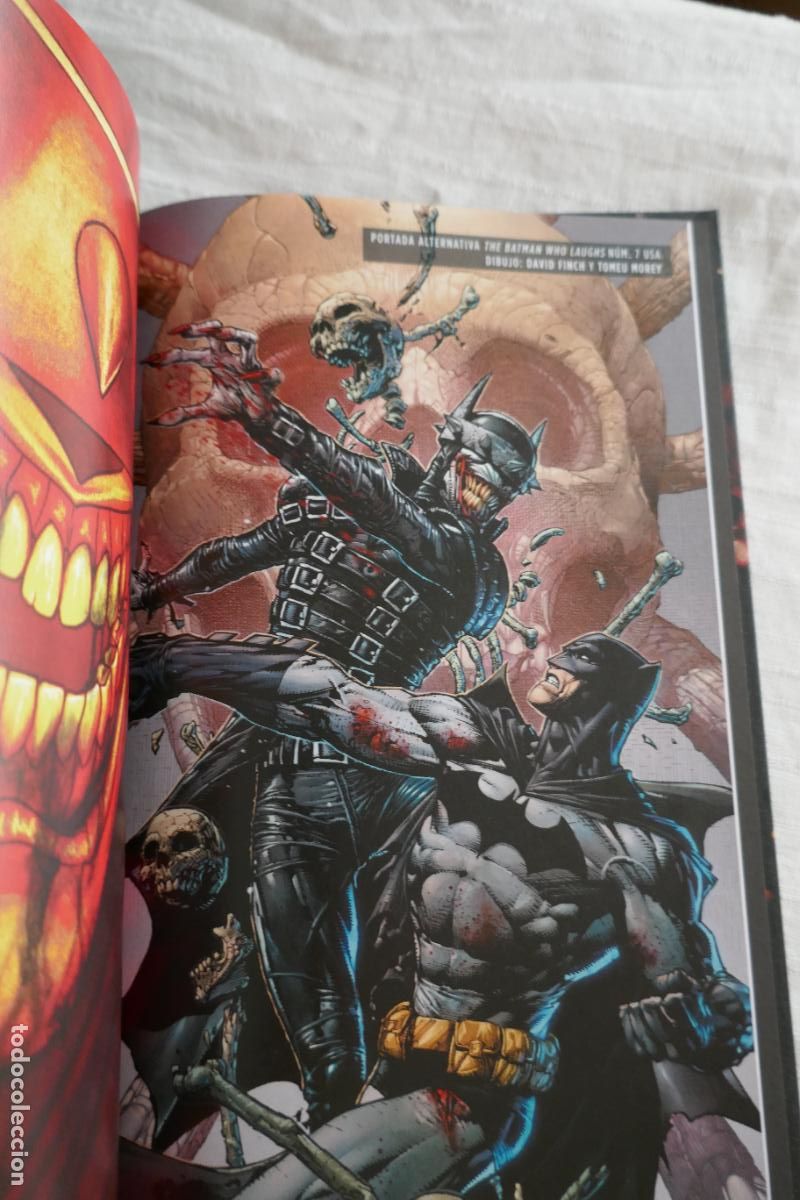 C&oacute;mics: El Batman que R&iacute;e, DC ECC - SCOTT SNYDER JOCK - TAPA DURA - Foto 18