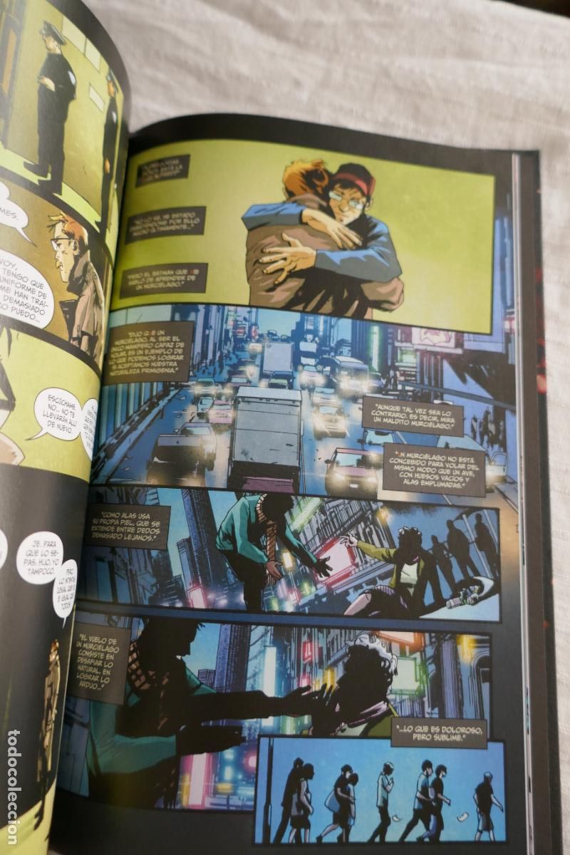 C&oacute;mics: El Batman que R&iacute;e, DC ECC - SCOTT SNYDER JOCK - TAPA DURA - Foto 19