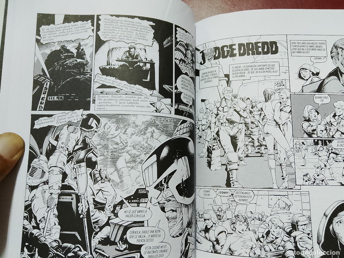 C&oacute;mics: VV.AA.: El juez Dredd. Los archivos completos 10 (Ediciones Kraken. 2020) - Foto 5