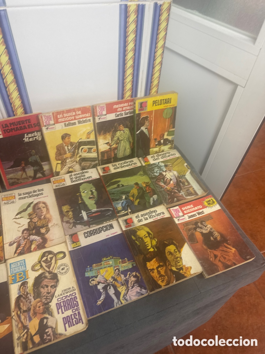 C&oacute;mics: Lote de 21 Novelas policiacas - Foto 3