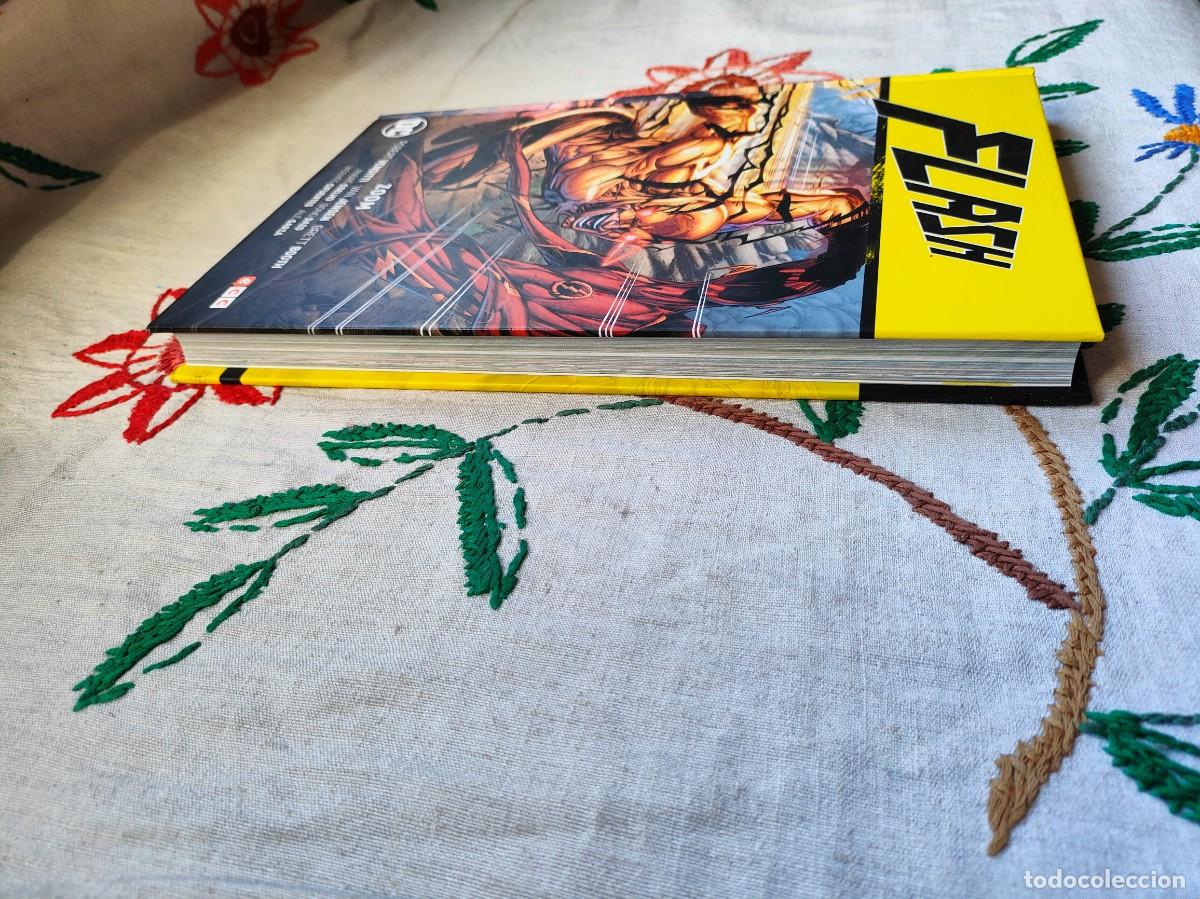 C&oacute;mics: Flash Zoom. DC, ECC. Edici&oacute;n en tapa dura. Est&aacute; como nuevo. - Foto 4