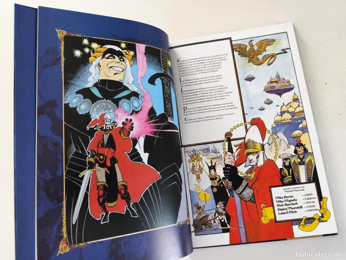 C&oacute;mics: CRONICAS DE CORUM # 1 EL CABALLERO DE LAS ESPADAS (MICHAEL MOORKOCK) ~ YERMO (2019) - Foto 5