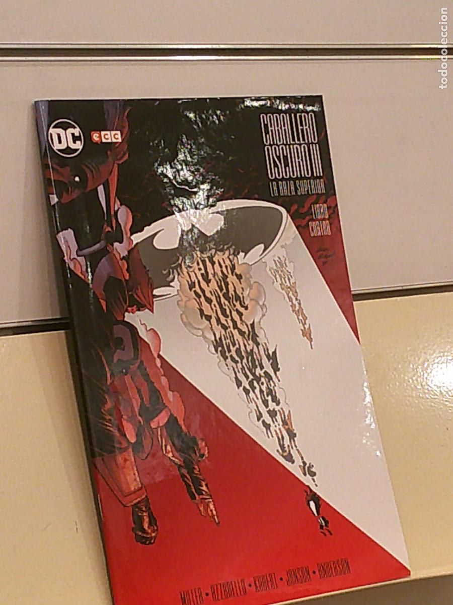C&oacute;mics: CABALLERO OSCURO III LA RAZA SUPERIOR LIBRO CUATRO DC COMICS - ECC - Foto 1