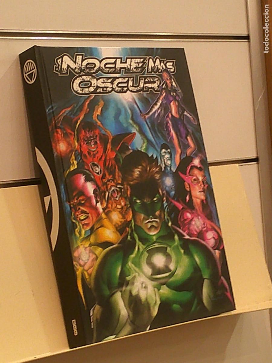 Comics: LA NOCHE MAS OSCURA VOLUMEN 5 DE 5 TOMO TAPA DURA DC - ECC OFERTA