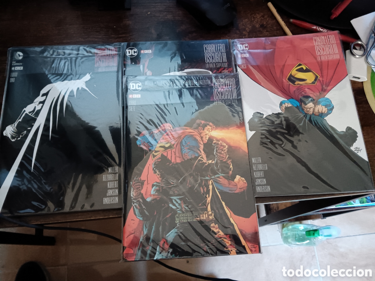 C&oacute;mics: Dark Knight III la raza Superior 1 al 9 - Foto 1