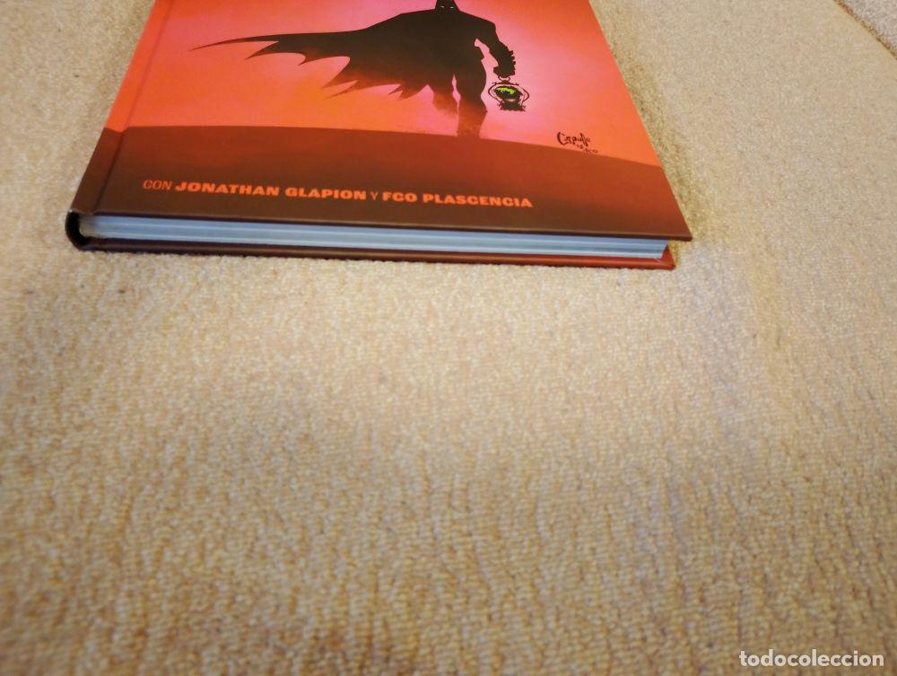 C&oacute;mics: Batman: El &uacute;ltimo caballero de la Tierra. ECC. DC Black Label. Impecable. - Foto 3
