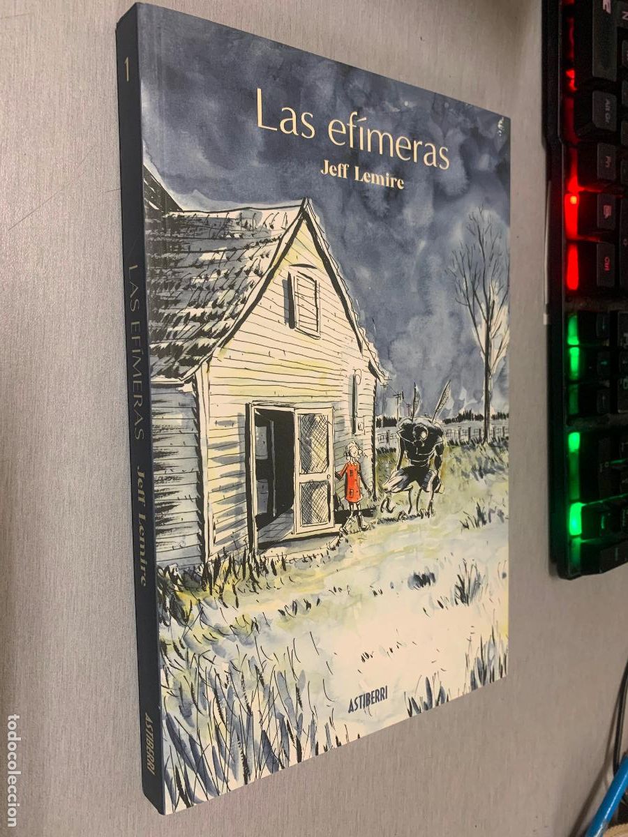 C&oacute;mics: LAS EF&Iacute;MERAS 1 / JEFF LEMIRE / ASTIBERRI 1&ordf; EDICI&Oacute;N 2024 - Foto 1