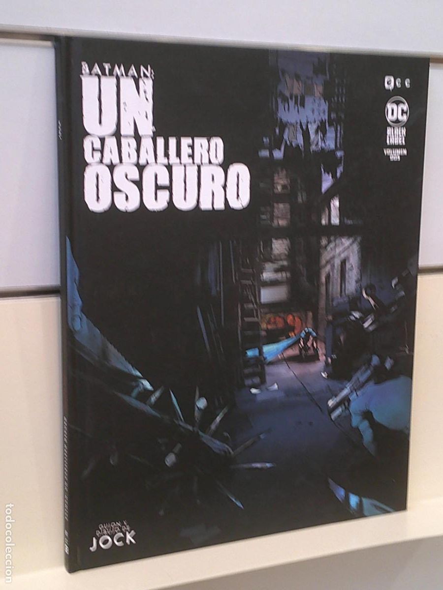 C&oacute;mics: BATMAN UN CABALLERO OSCURO N&ordm; 2 - ECC OFERTA - Foto 1