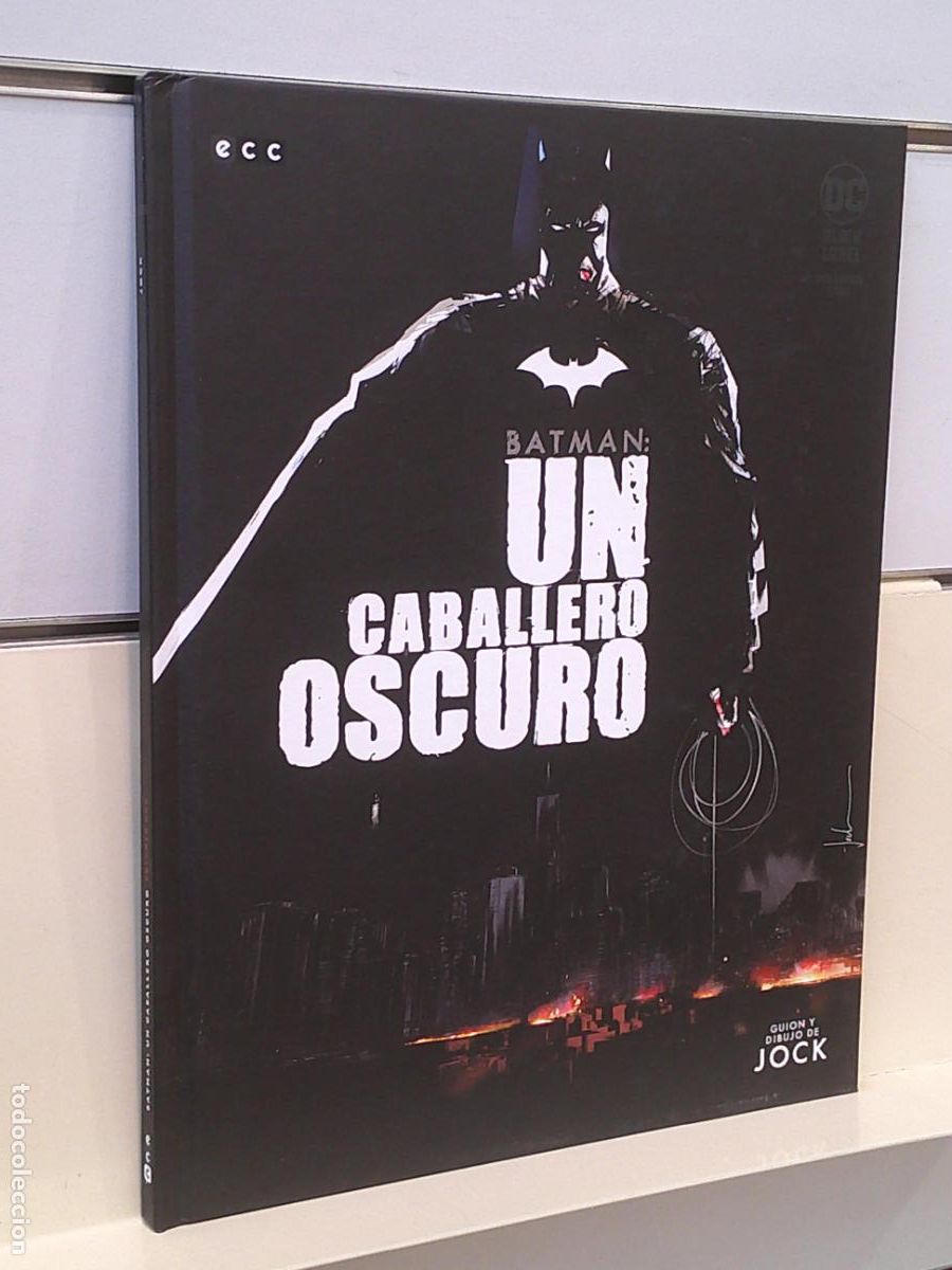 C&oacute;mics: BATMAN UN CABALLERO OSCURO N&ordm; 1 - ECC OFERTA - Foto 1