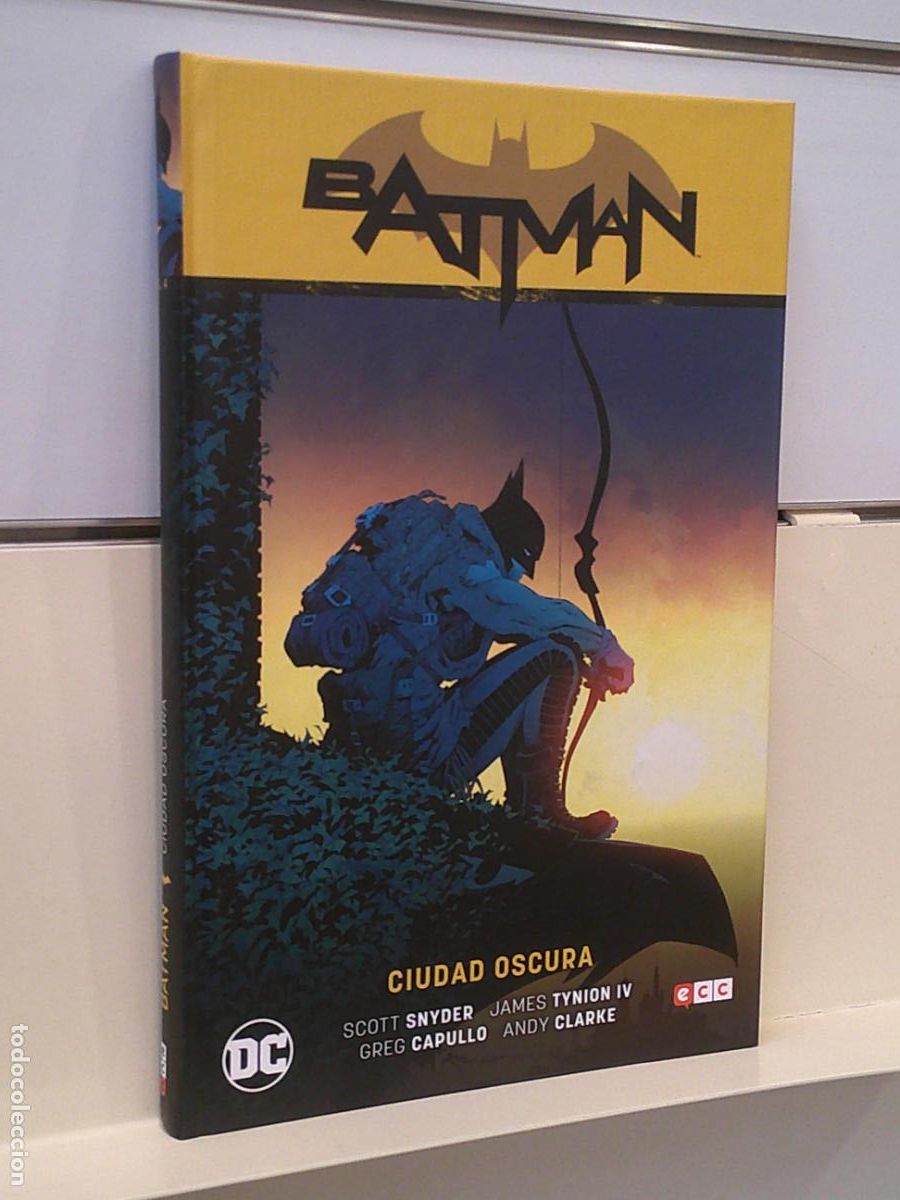 C&oacute;mics: BATMAN CIUDAD OSCURA - ECC OFERTA - Foto 1