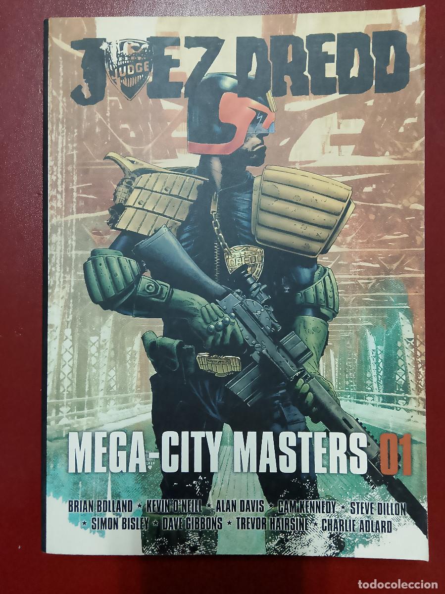 C&oacute;mics: VV.AA.: Juez Dredd. Mega-City Masters 01 (Ediciones Kraken. 2012) - Foto 1