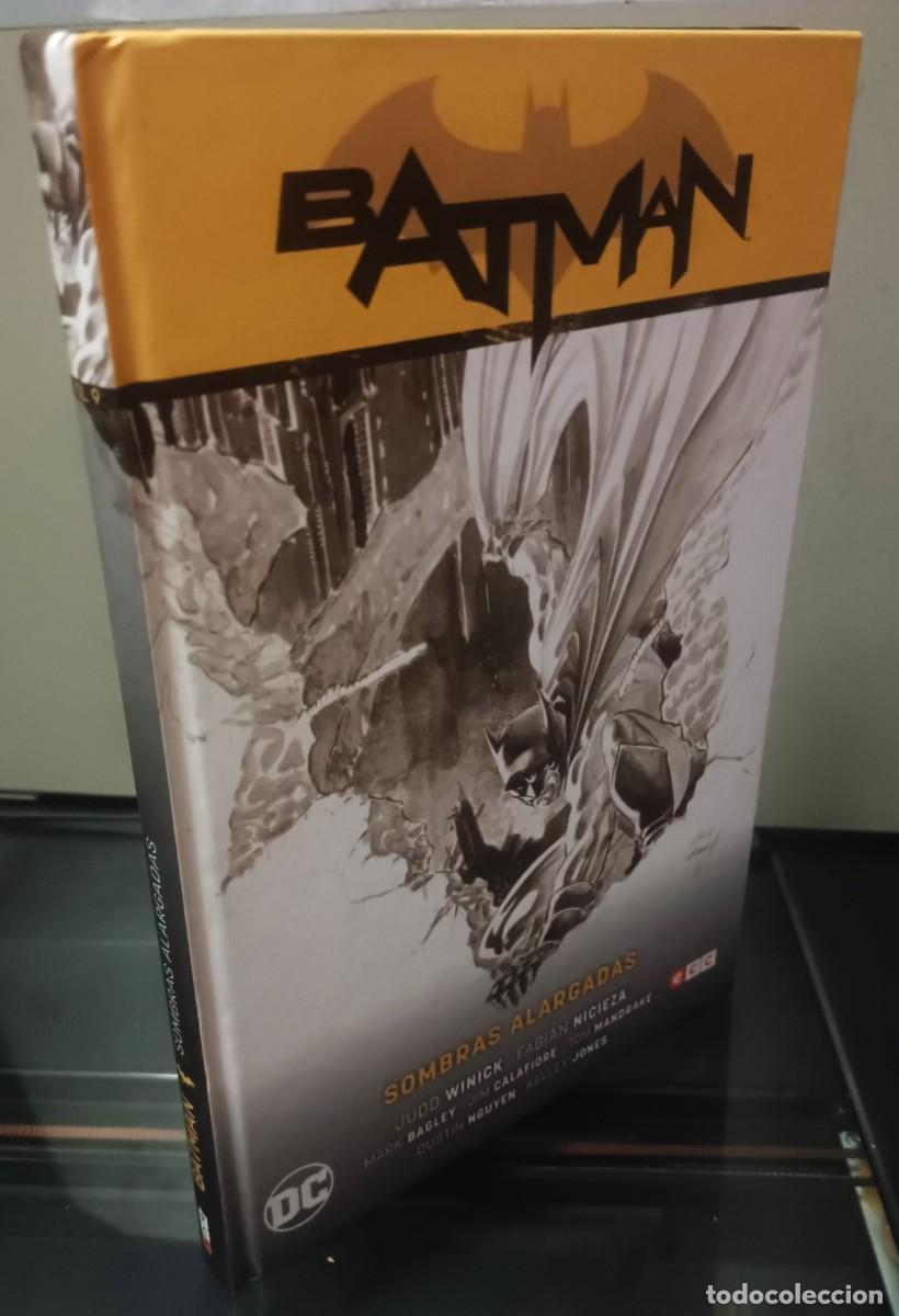 C&oacute;mics: BATMAN: SOMBRAS ALARGADAS (B. SAGA Renacido 3) ECC, 2020. - Foto 1