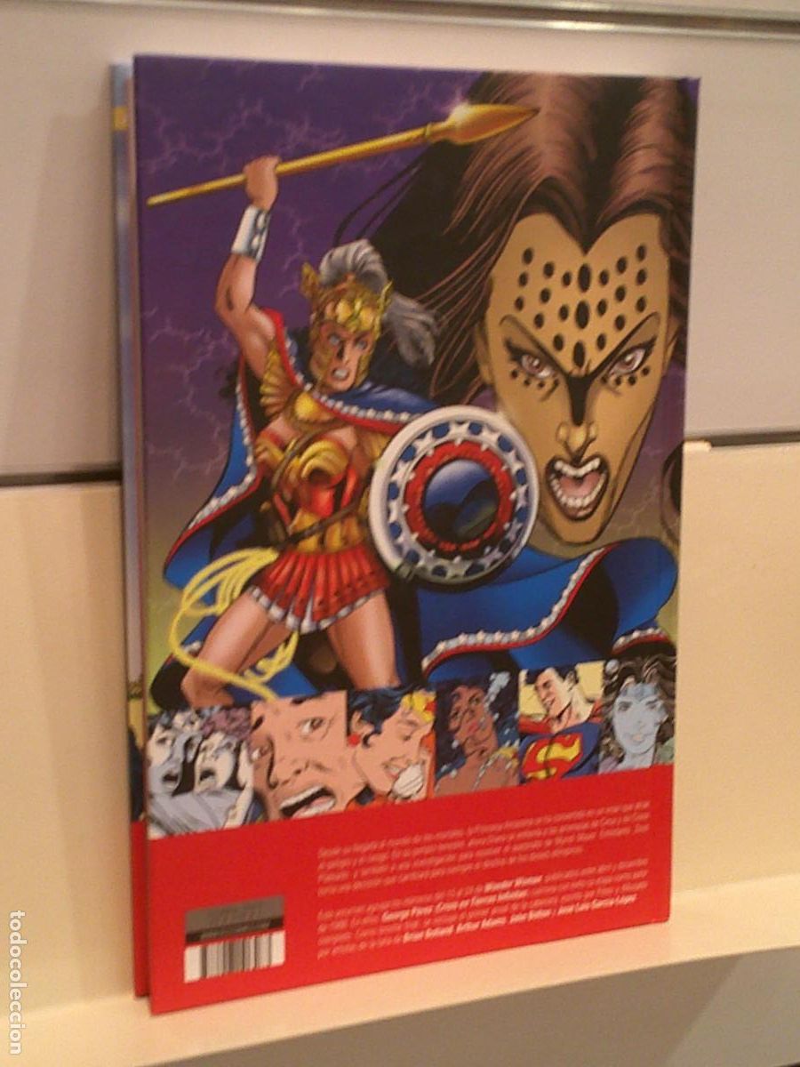 C&oacute;mics: WONDER WOMAN RASTROS - ECC OFERTA - Foto 2