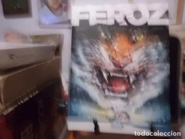 C&oacute;mics: FEROZ ALEX MACHO - GREGORIO HARRIET - GARLUK HARRIET EDICIONES - Foto 1