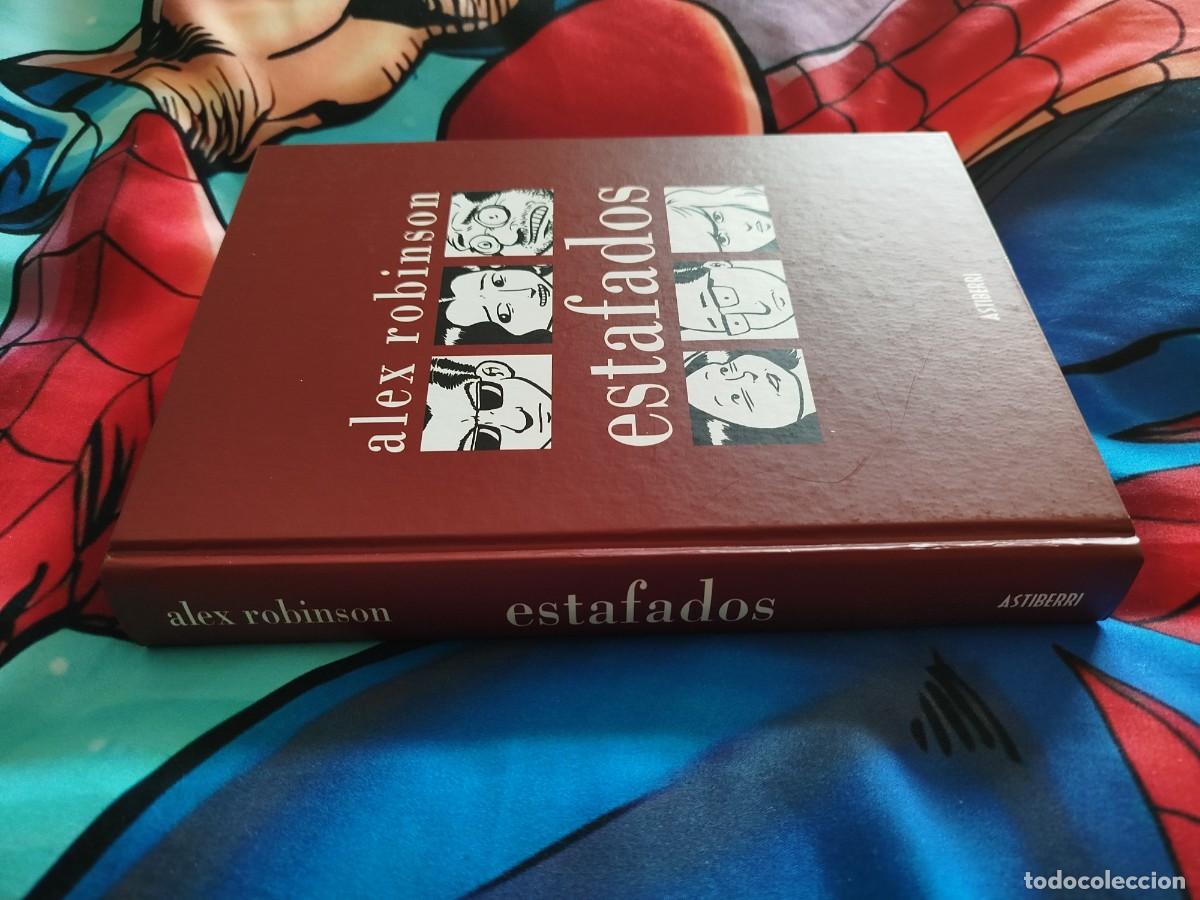 C&oacute;mics: Estafados, de &Aacute;lex Robinson. Con sketch del autor - Foto 4