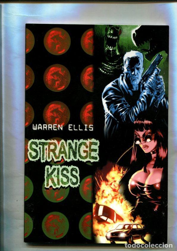 Comics: Strange Kiss - Warren Ellis