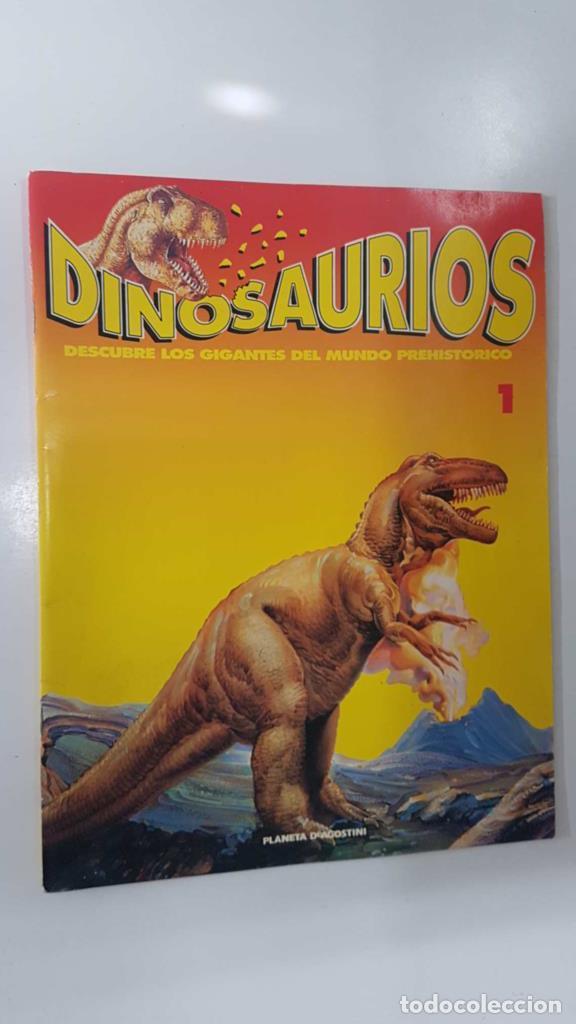 C&oacute;mics: Dinosaurios fasciculo num 1 vol. 1 - Tyrannosaurus rex en portada. Paginas centrales-poster: Tyranno