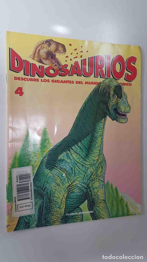 C&oacute;mics: Dinosaurios fasciculo num 4 vol. 1 - Brachiosaurus en portada. Paginas centrales-poster: manada de B