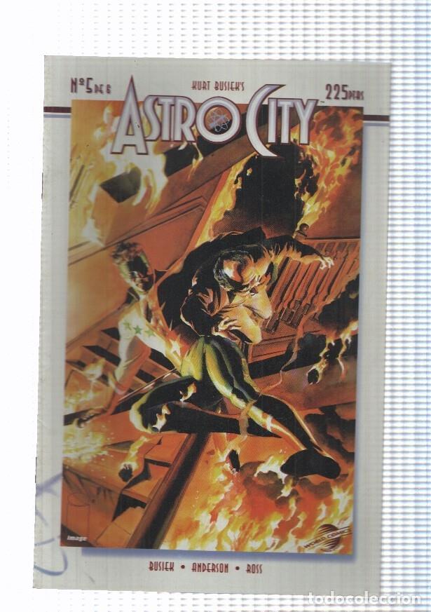 C&oacute;mics: Image: Astro City num 5 de 6 - Busiek, Anderson - NULL - Foto 1