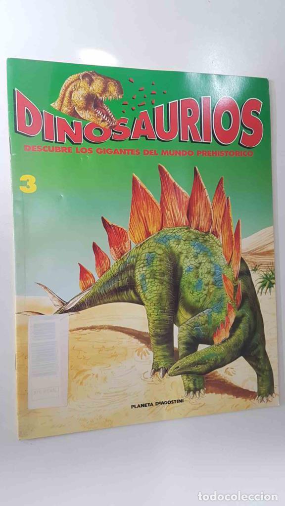 C&oacute;mics: Dinosaurios fasciculo num 3 vol. 1 - Stegosaurus en portada. Paginas centrales-poster: Stegosaurus v