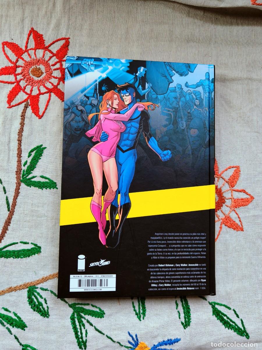 C&oacute;mics: Invencible 6. Robert Kirkman. ECC. DC Comics. Edici&oacute;n en tapa dura. - Foto 3