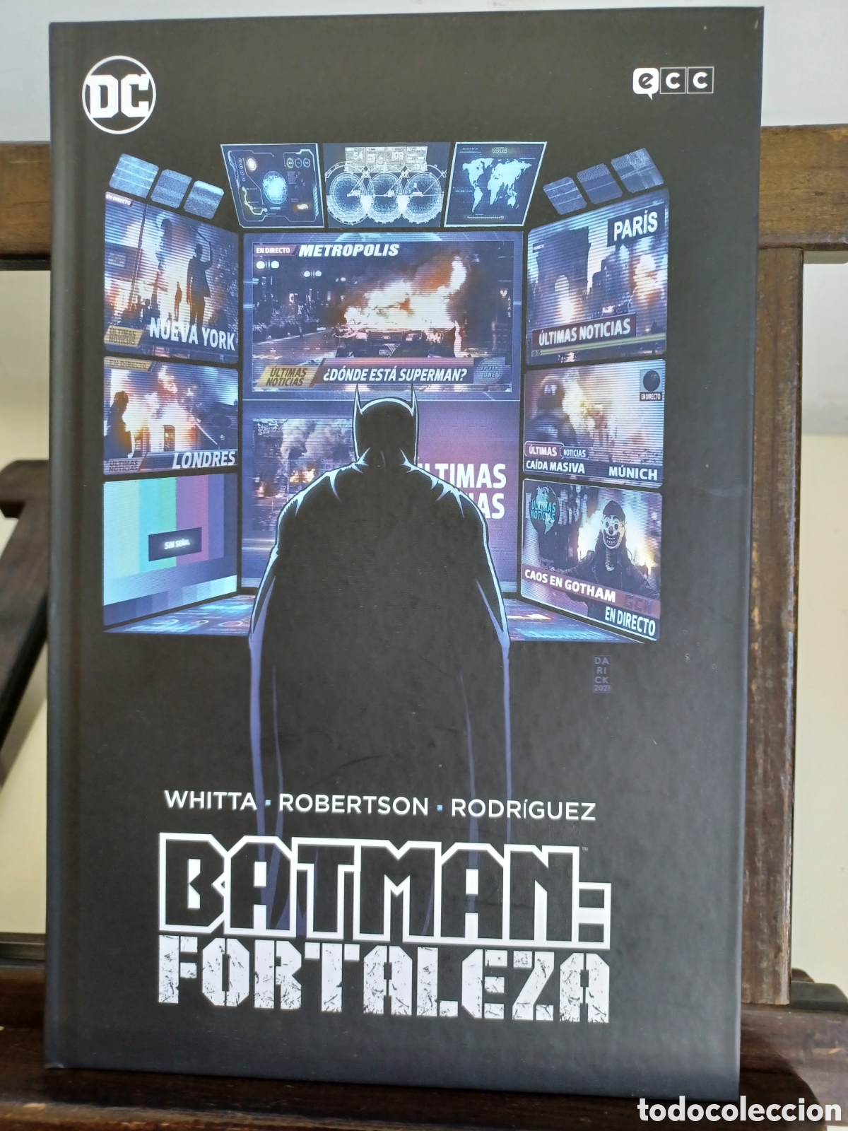 C&oacute;mics: Batman: fortaleza/ Whitta & Robertson & Rodr&iacute;guez/ DC ECC, 2023/ NUEVO A ESTRENAR