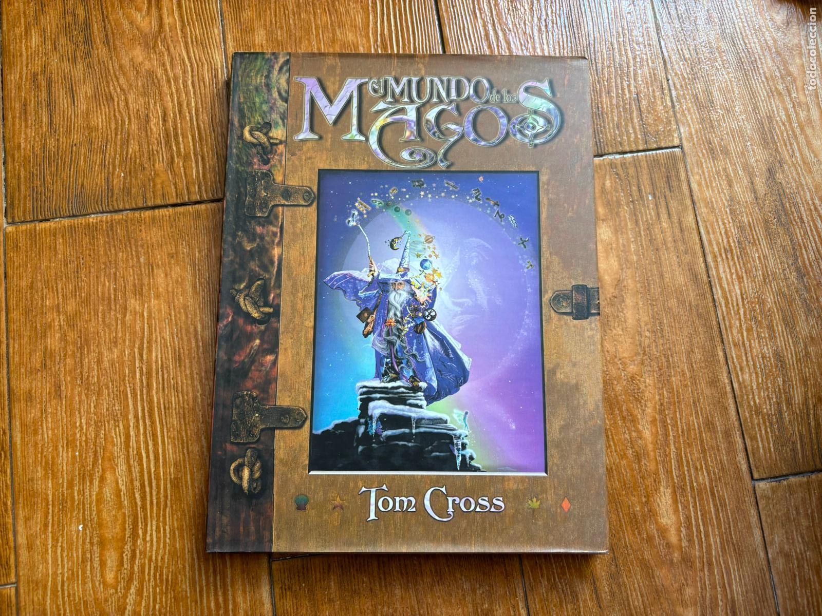 C&oacute;mics: EL MUNDO DE LOS MAGOS - TOM CROSS - Editorial EDAF - TAPA DURA