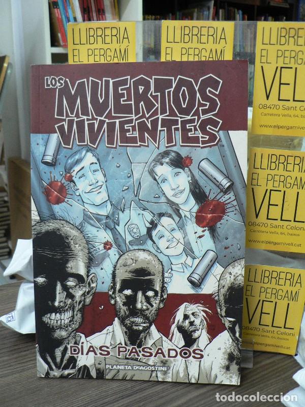 C&oacute;mics: Los Muertos Vivientes: D&iacute;as Pasados - Robert Kirkman - Planeta C&oacute;mic - N&ordm; 01/32