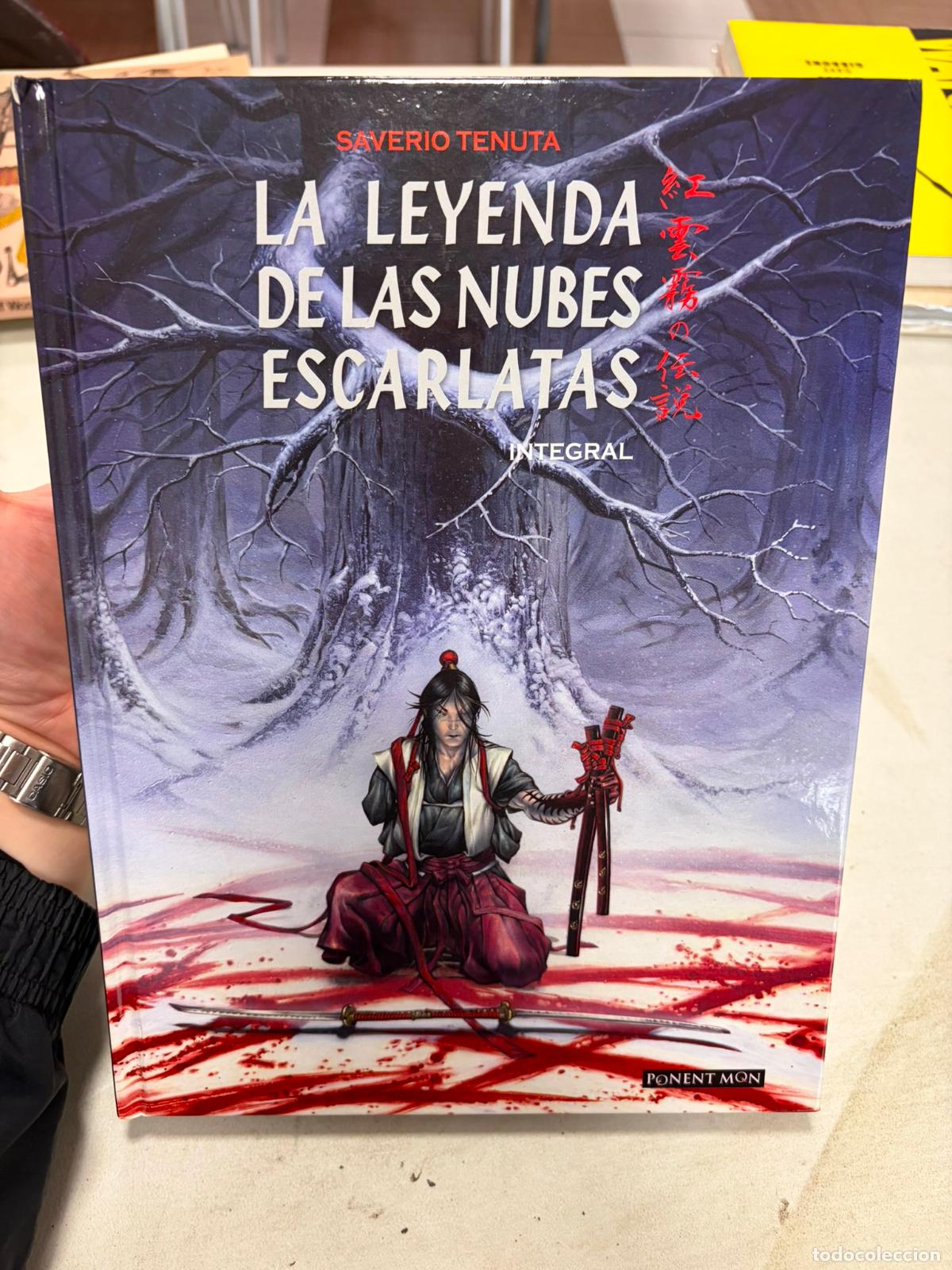 C&oacute;mics: La Leyenda de las nubes escarlata. Integral. Saverio Tenuta. Ponent Moon. Tapa dura