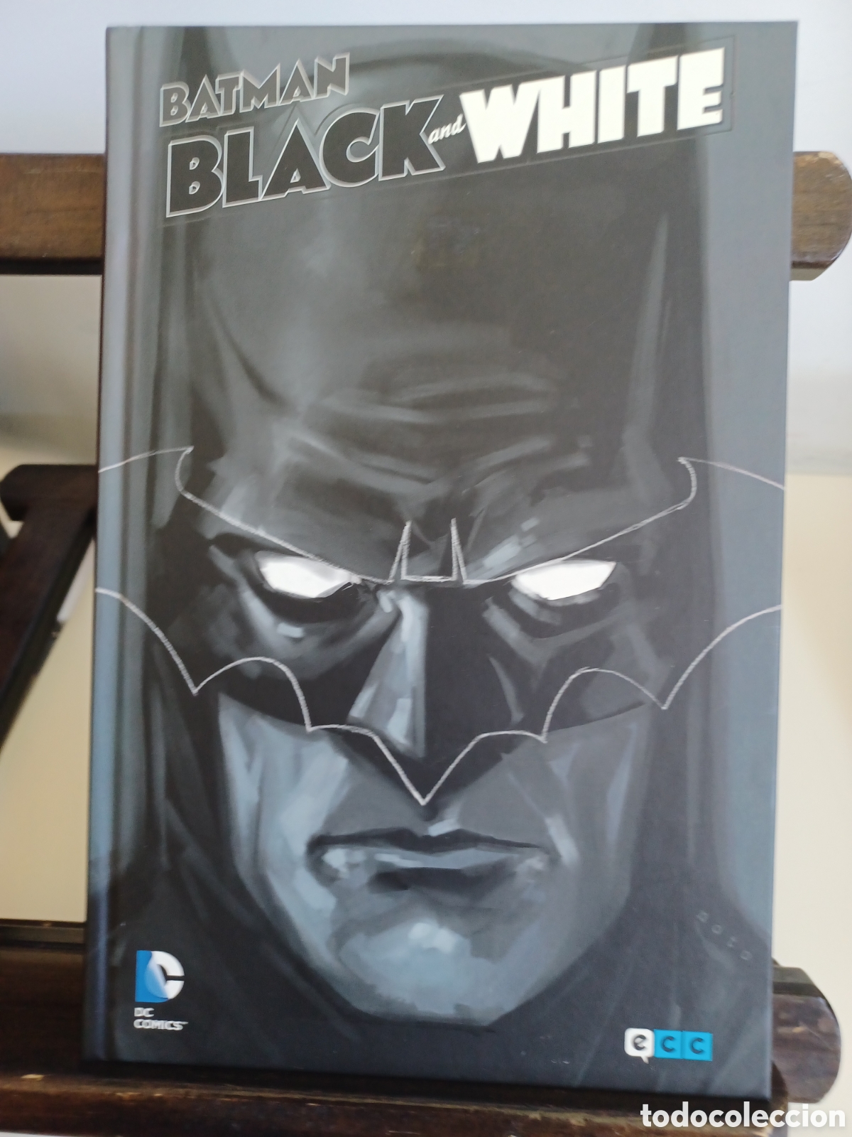 C&oacute;mics: Batman Black and White volumen 4/ DC ECC/ NUEVO A ESTRENAR