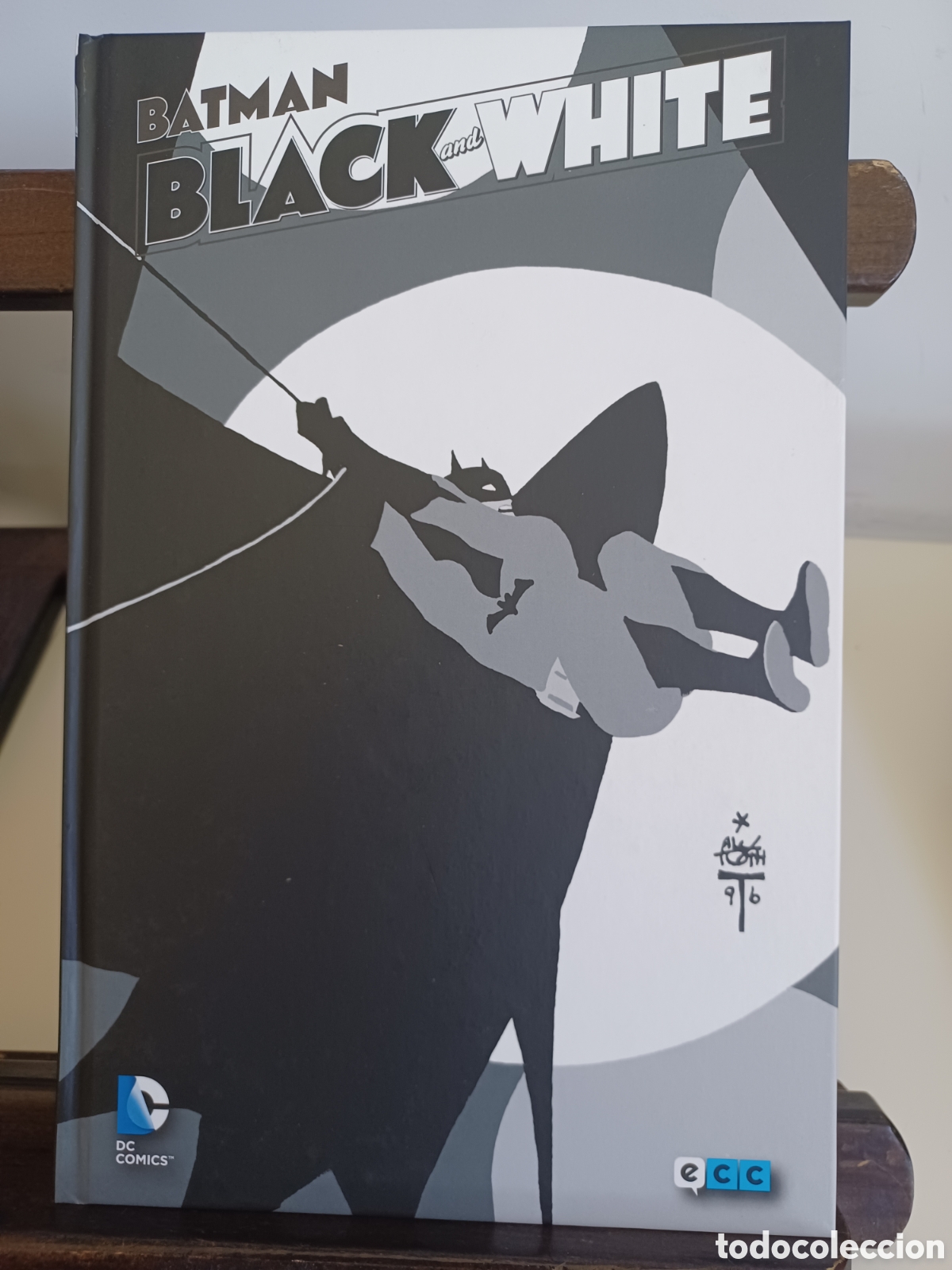 C&oacute;mics: Batman Black and White Volumen 1/ DC ECC/ NUEVO A ESTRENAR