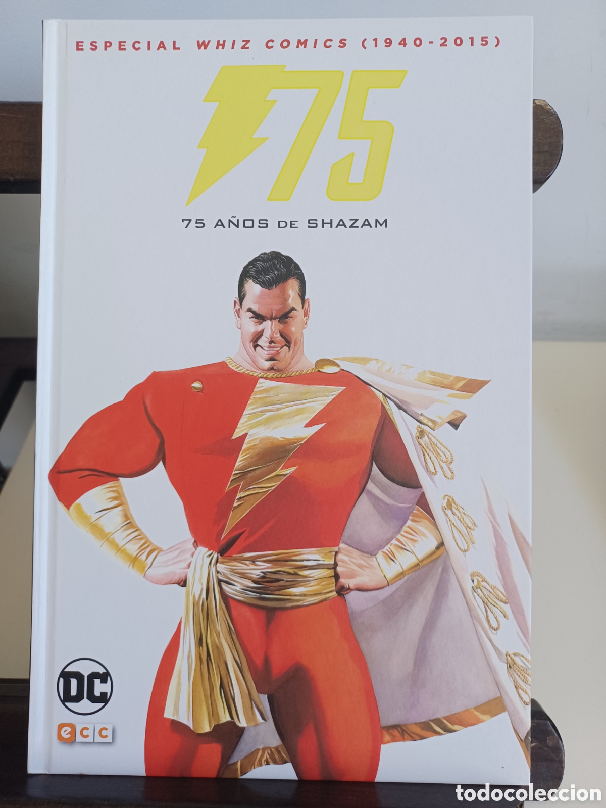 C&oacute;mics: 75 a&ntilde;os de Shazam. Especial Whiz C&oacute;mics (1940-2015)/ Descatalogado/ A ESTRENAR