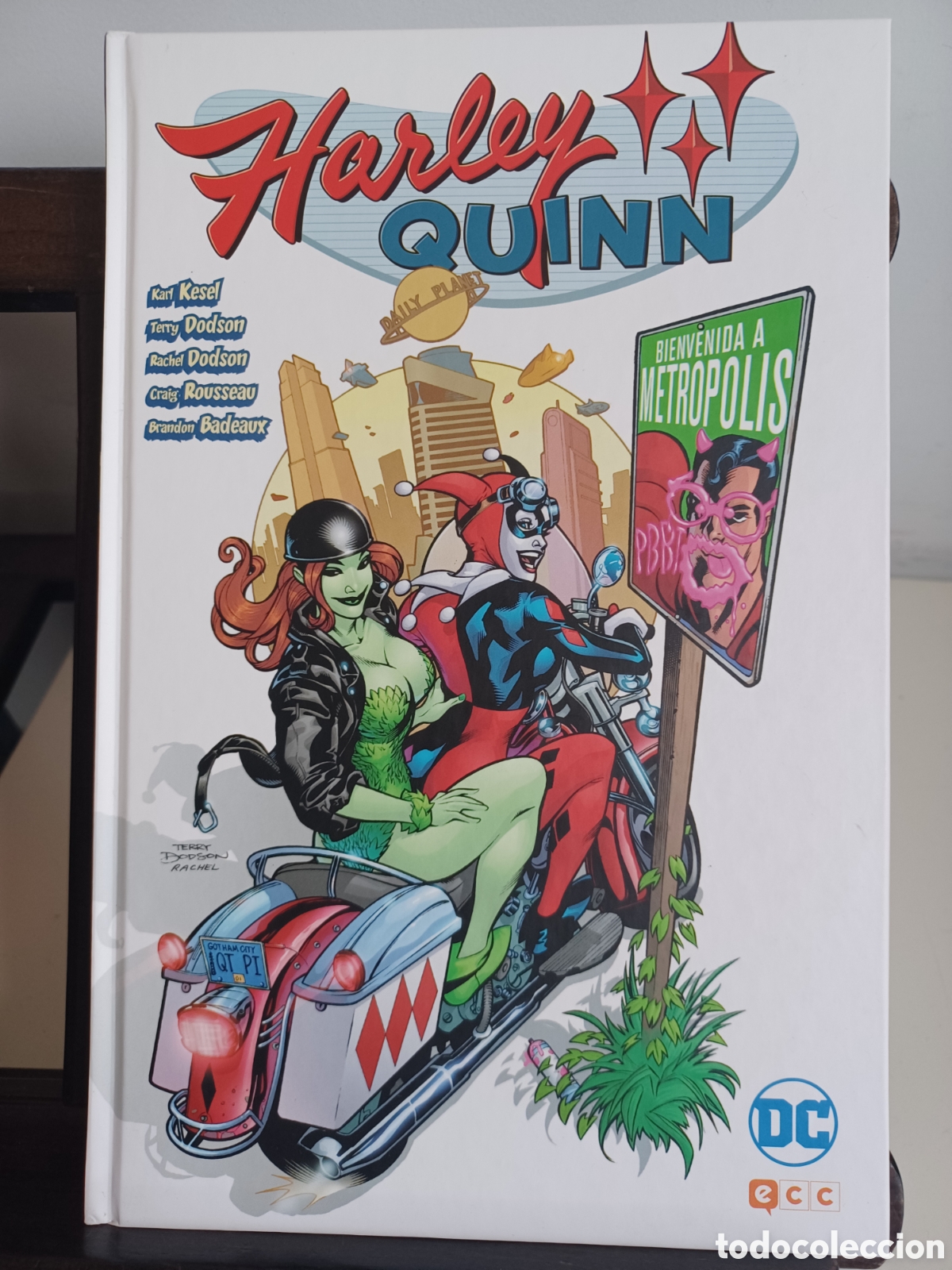 C&oacute;mics: Harley Quinn: Bienvenida a Metr&oacute;polis/ DC ECC/ NUEVO A ESTRENAR