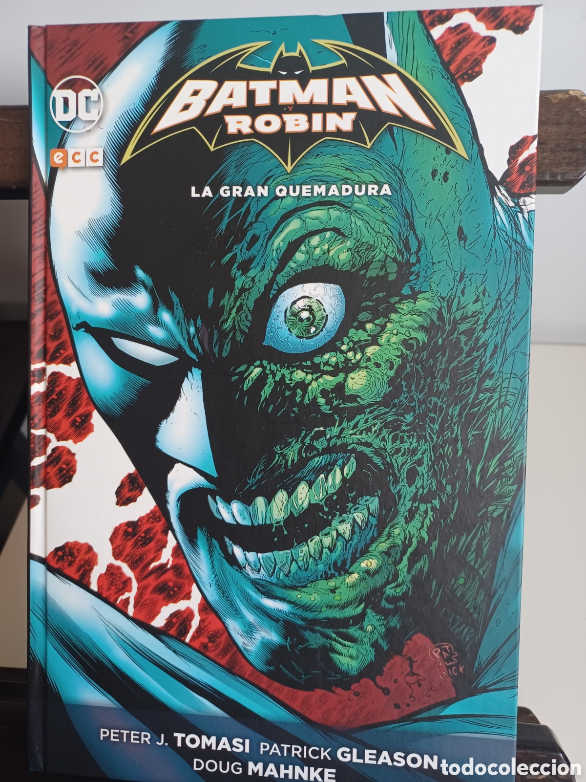 Comics: Batman y Robin. La Gran quemadura/ DC ECC/ NUEVO A ESTRENAR