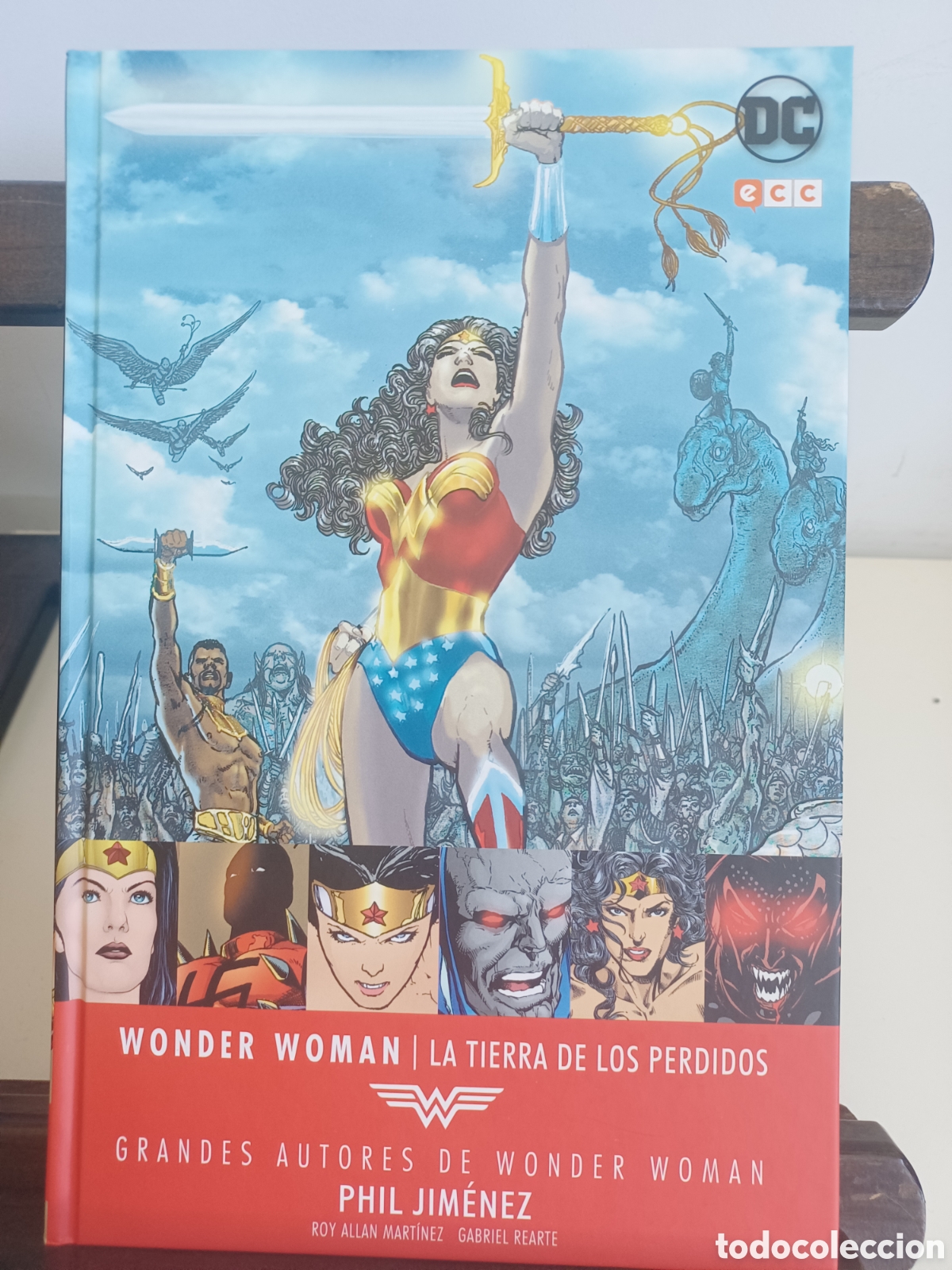 C&oacute;mics: Wonder Woman. La tierra de los perdidos. Grandes autores/ Phil Jim&eacute;nez/ DC ECC/ NUEVO A ESTRENAR