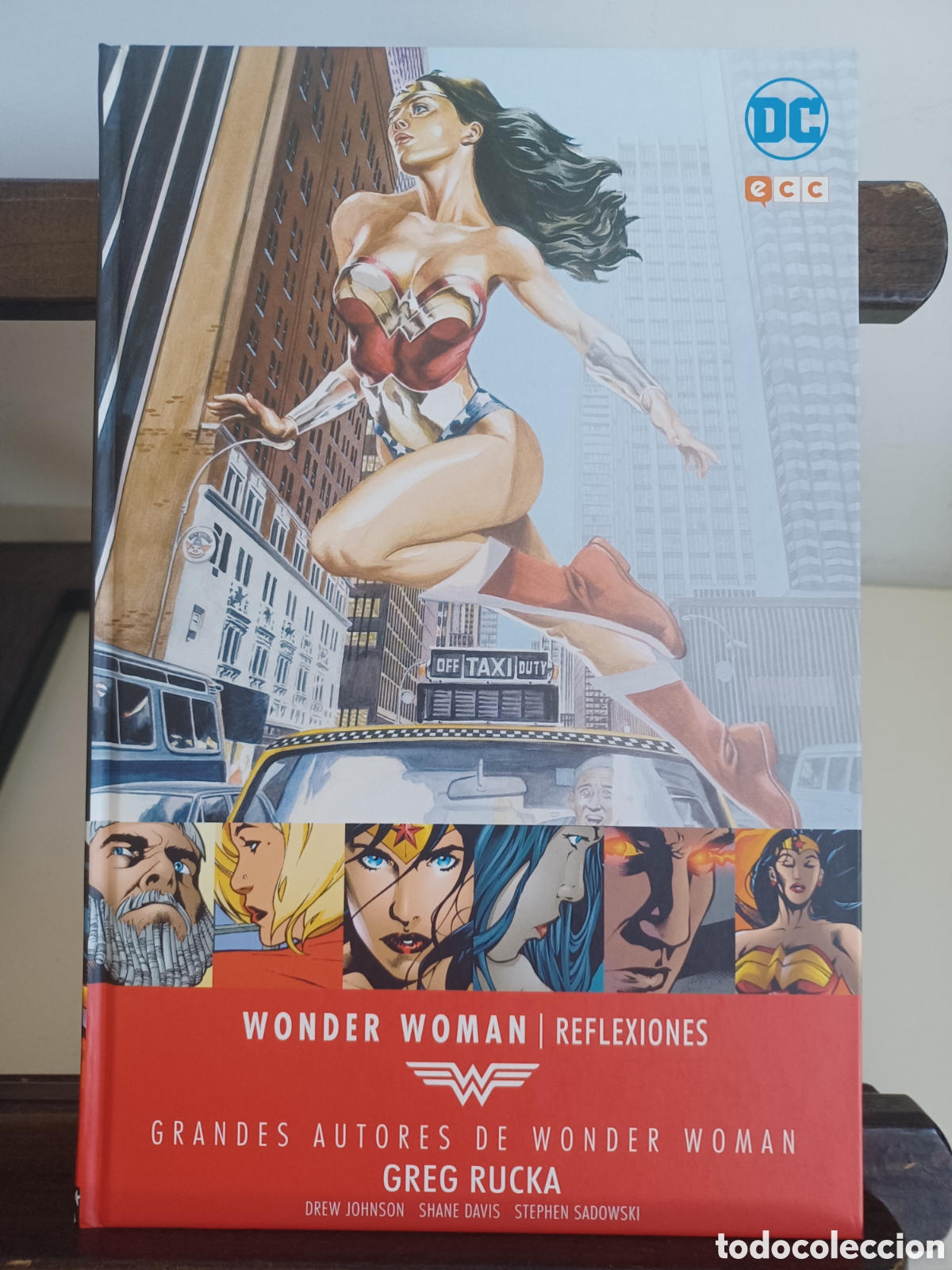 C&oacute;mics: Wonder Woman. Reflexiones. Grandes autores/ Greg Rucka/ DC ECC/ NUEVO A ESTRENAR