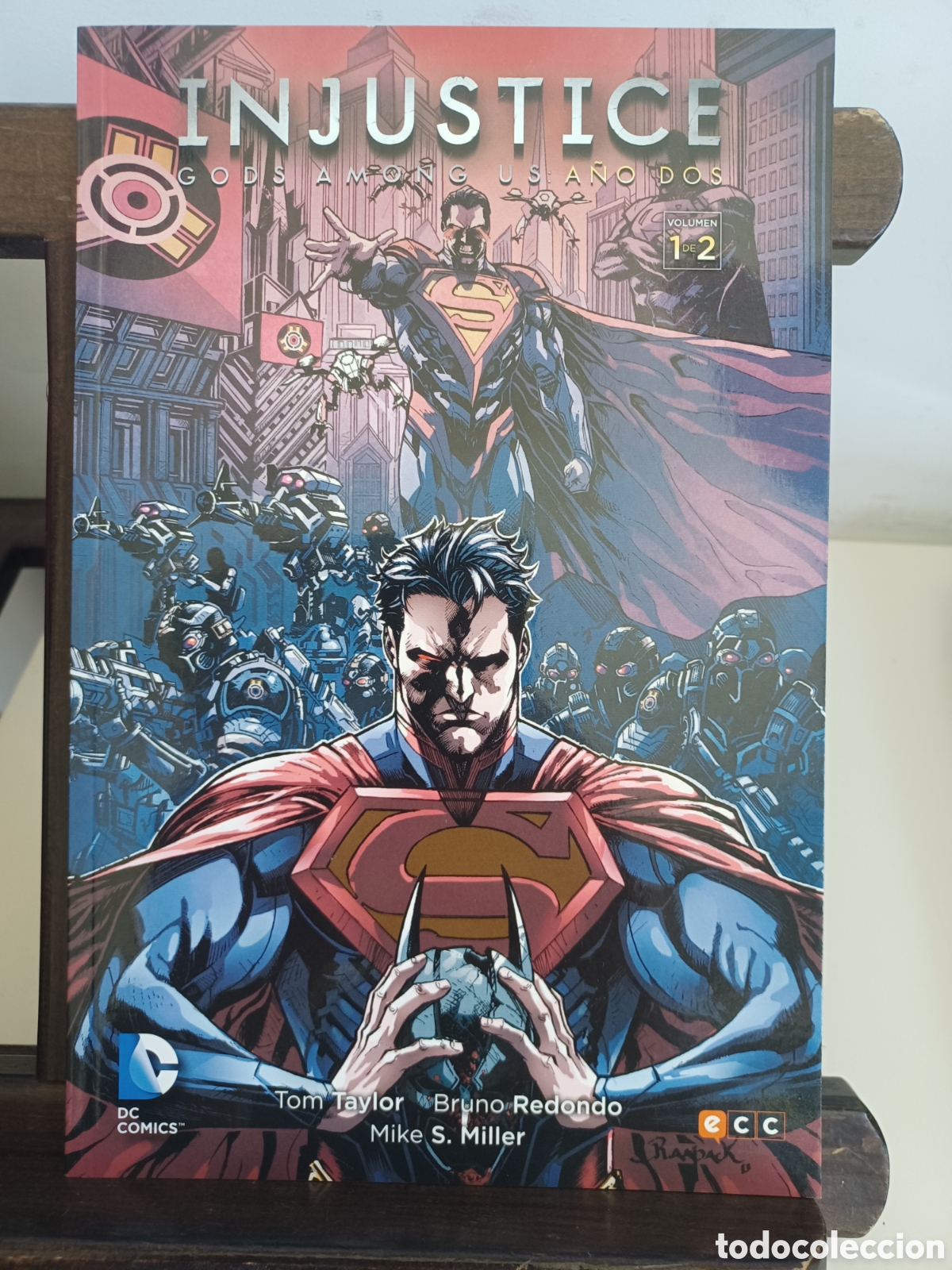 C&oacute;mics: Injustice. Gods among us: a&ntilde;o dos (1 de 2)/ DC ECC/ A ESTRENAR