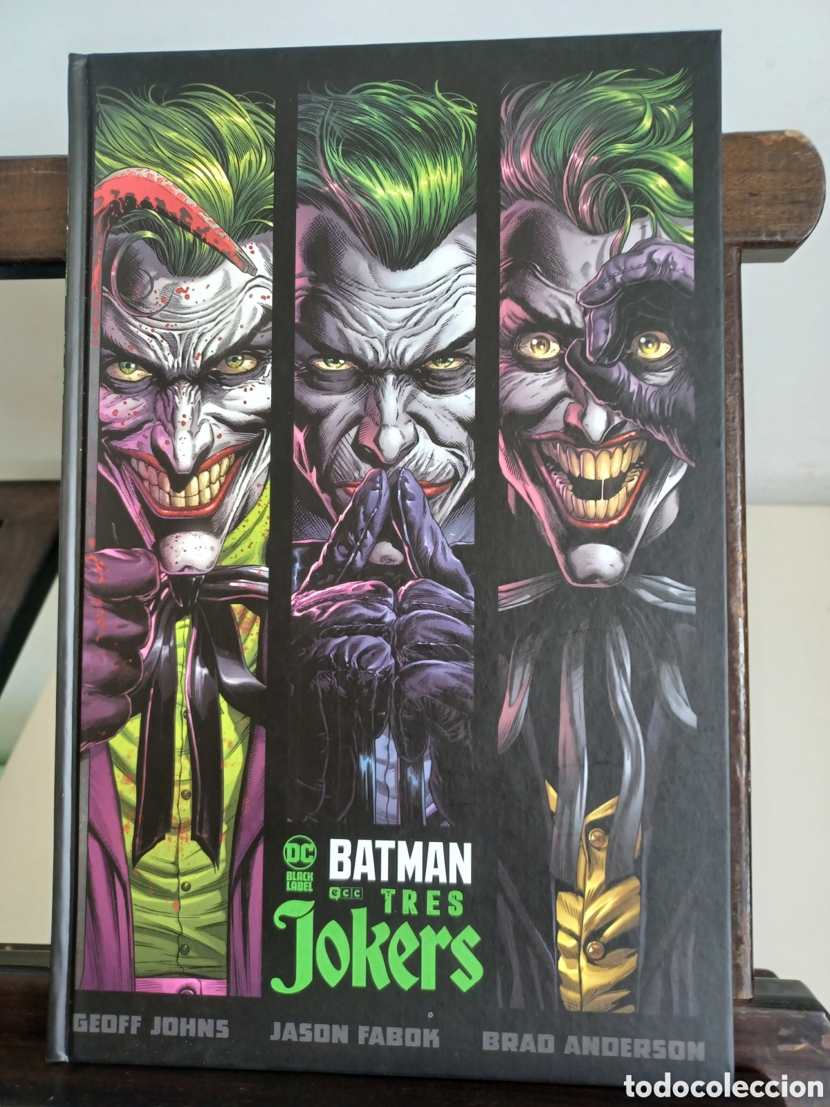 C&oacute;mics: Batman. Tres Jokers/ DC Black Label ECC/ NUEVO A ESTRENAR