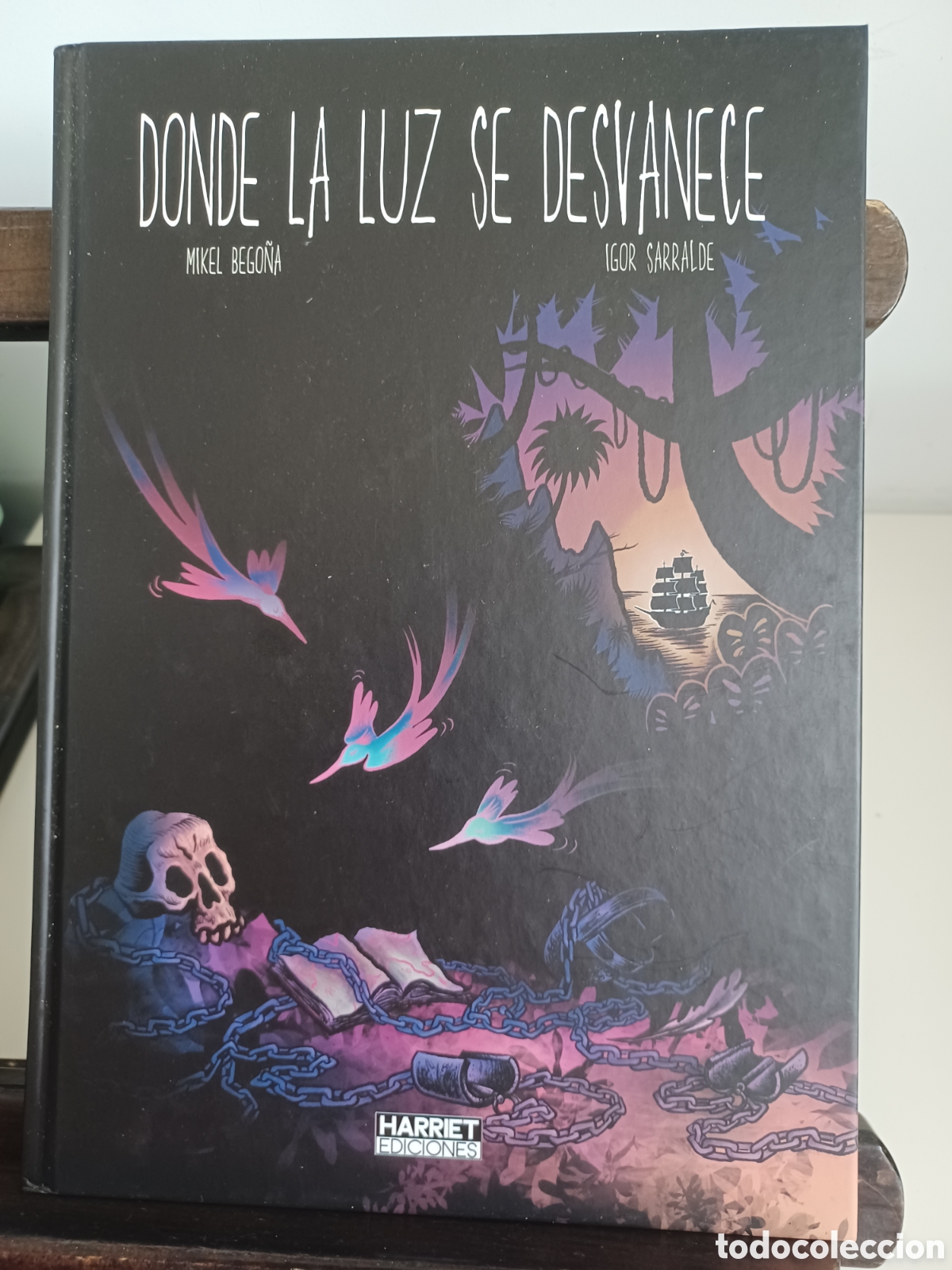 C&oacute;mics: Donde la luz se desvanece/ Mkkel Bego&ntilde;a/ Harriet/ NUEVO A ESTRENAR