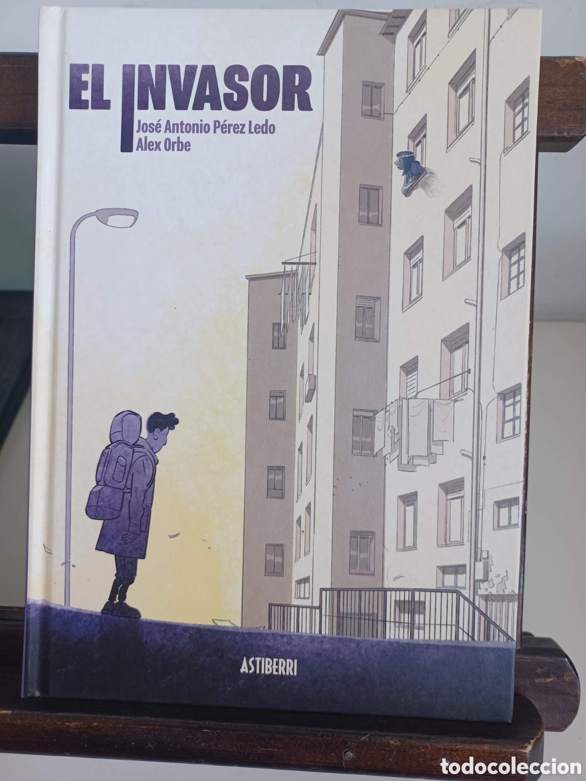 C&oacute;mics: El invasor/ Jos&eacute; Antonio P&eacute;rez Ledo/ Astiberri/ NUEVO A ESTRENAR