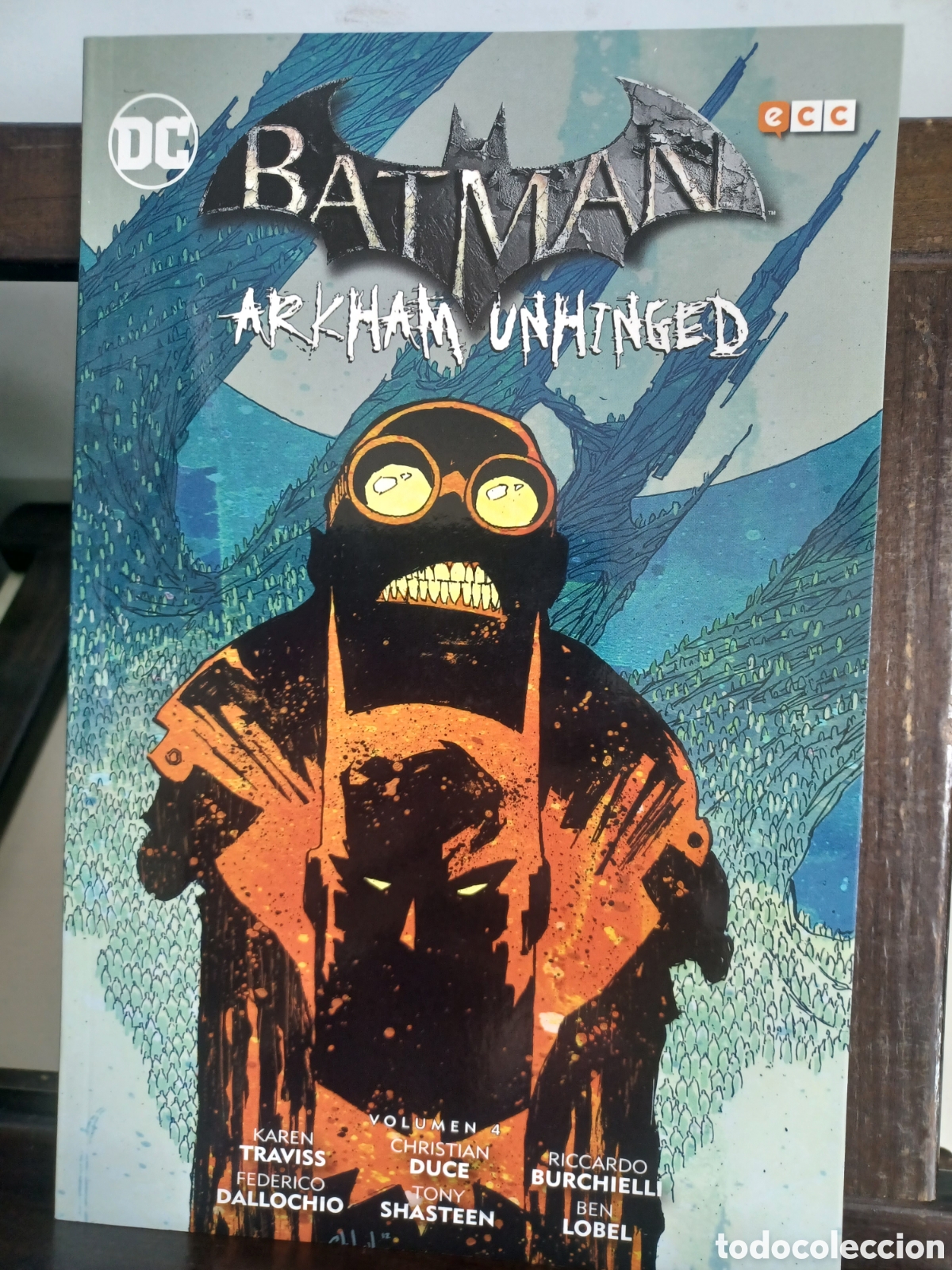C&oacute;mics: Batman. Arkham Unhinged. Volumen 4/ DC ECC/ Descatalogado/ NUEVO A ESTRENAR