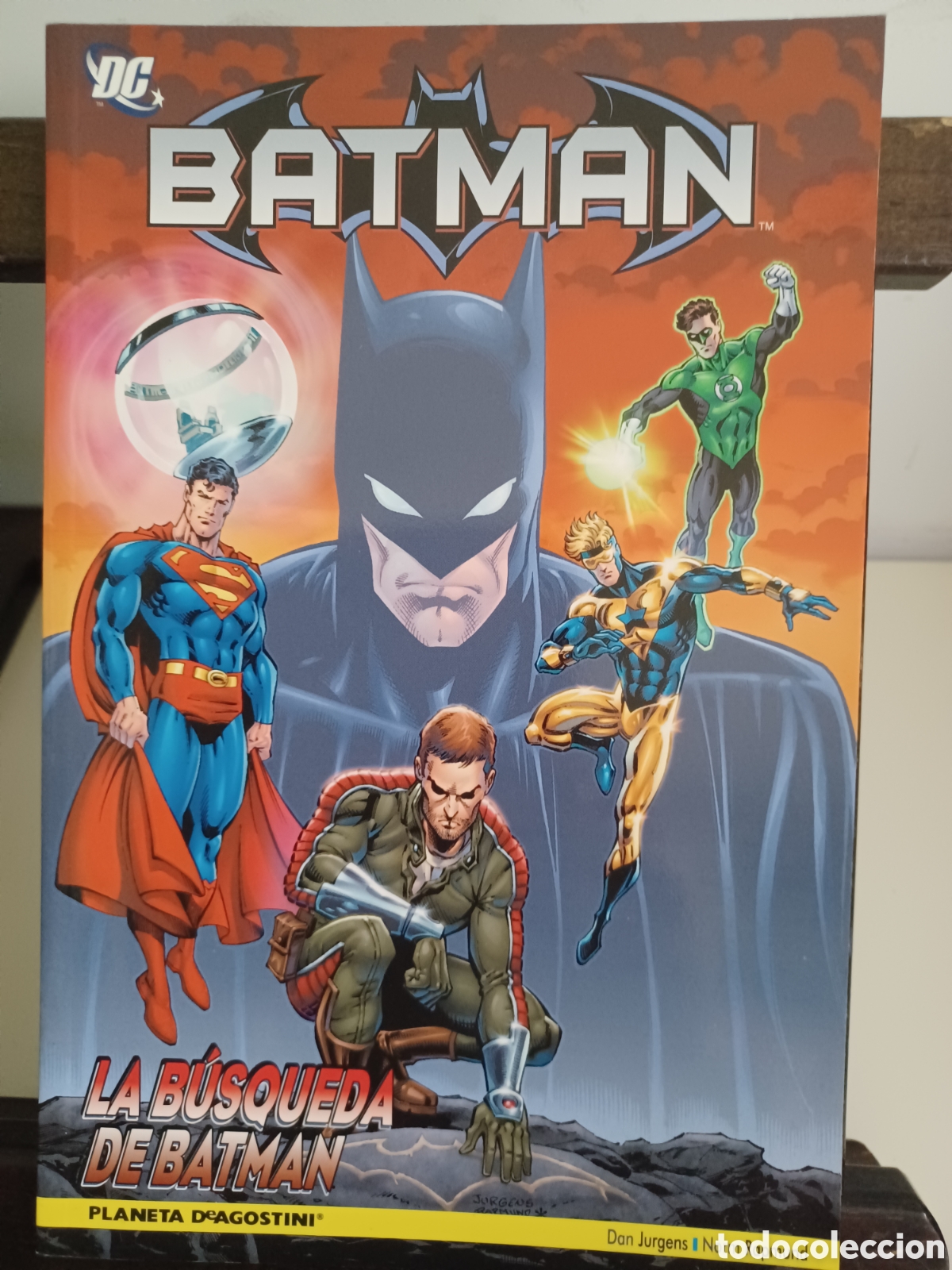 C&oacute;mics: Batman. La b&uacute;squeda de Batman/ Planeta DeAgostini/ DC ECC/ Excelente estado - Foto 1