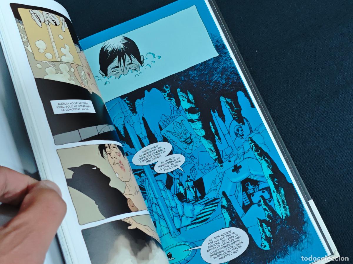 C&oacute;mics: NOCHE OSCURA - UNA HISTORIA VERIDICA DE BATMAN - - ECC - Foto 6