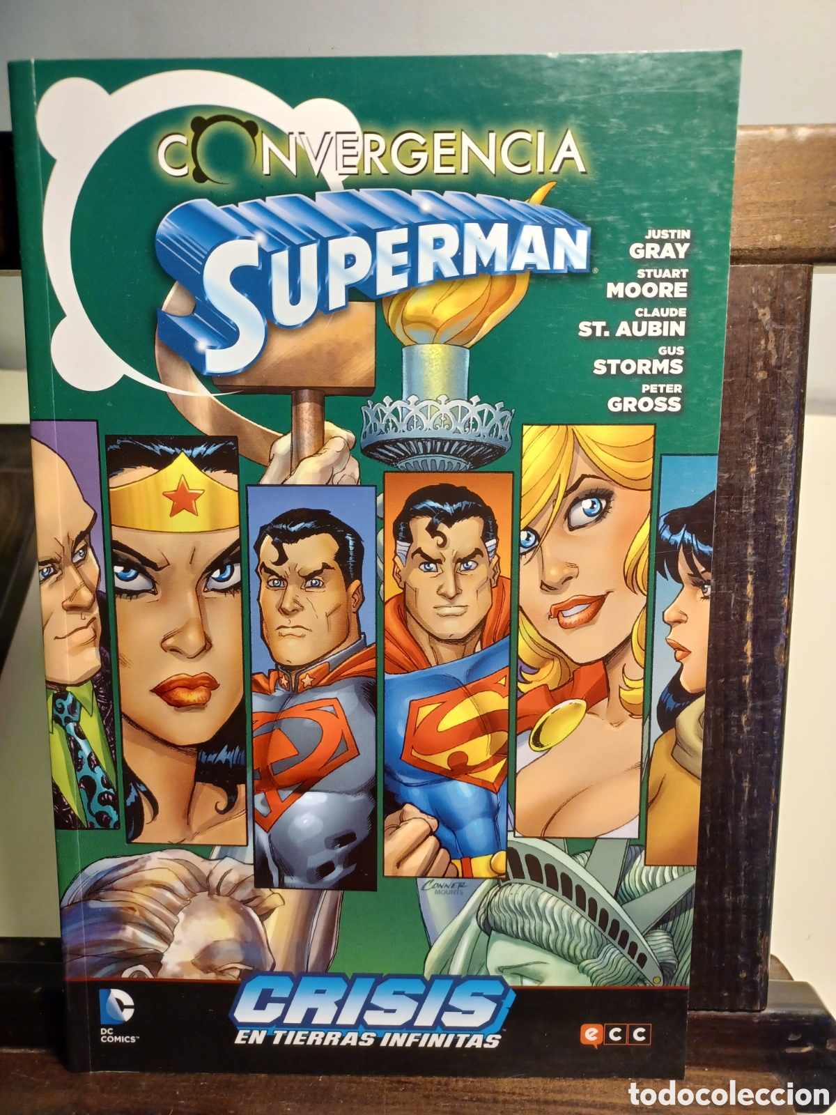 C&oacute;mics: Superman converge en Crisis en Tierras Infinitas. Convergencia/ DC ECC/ Descatalogado/ A ESTRENAR