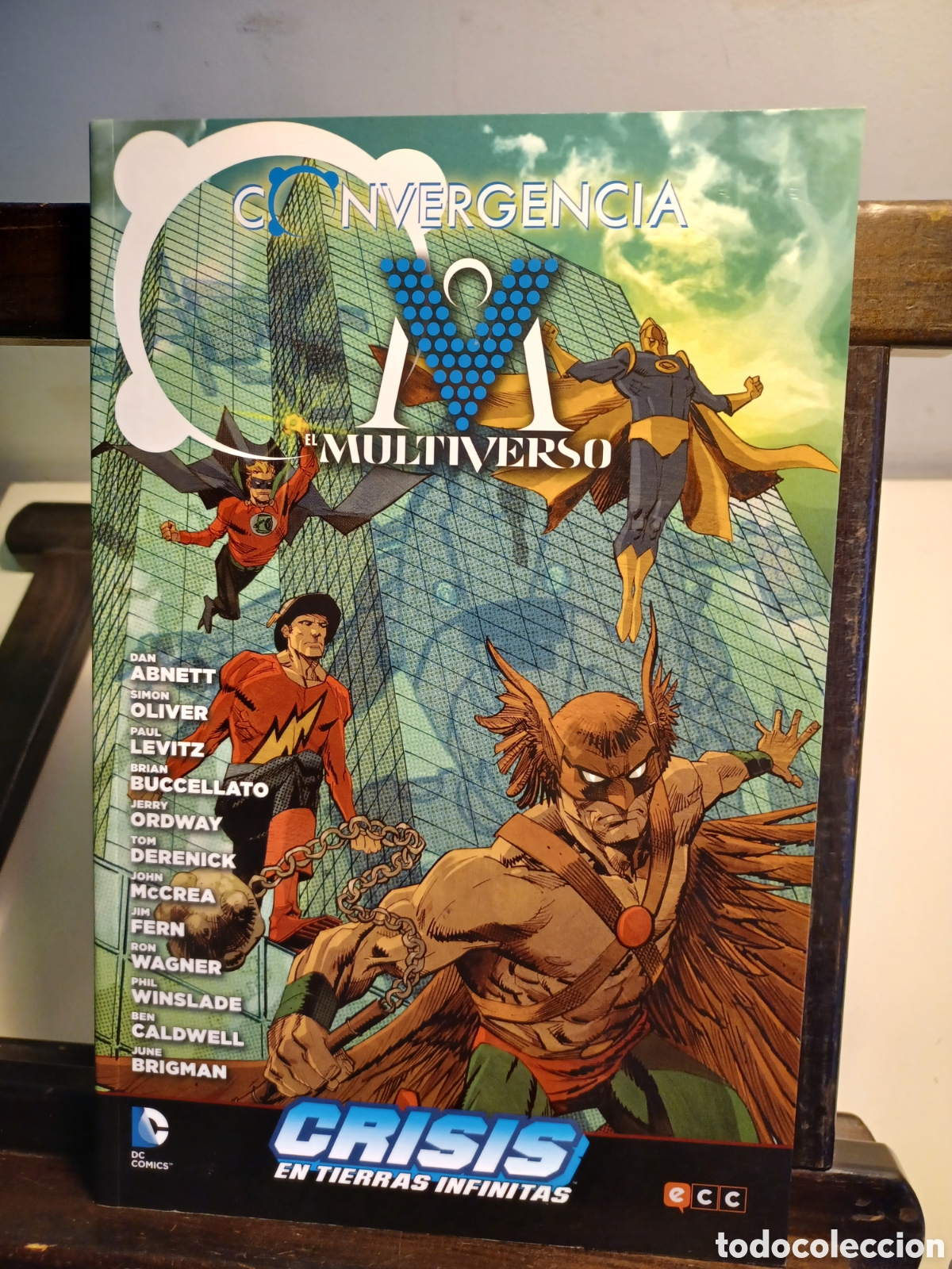 C&oacute;mics: El multiverso converge en Crisis en Tierras Infinitas. Convergencia/ DC ECC/ Descatalogado/ NUEVO