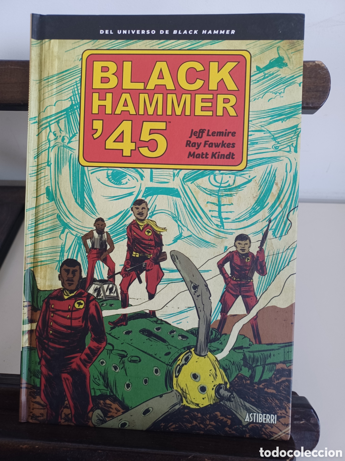C&oacute;mics: Black Hammer 45/ Jeff Lemire/ Astiberri/ NUEVO A ESTRENAR