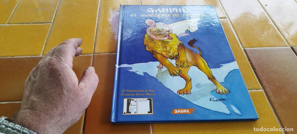 C&oacute;mics: GANDHI, EL MAESTRO DE LA VIDA / VVAA / PU-B&Ntilde;-4 / SAURE - Foto 2