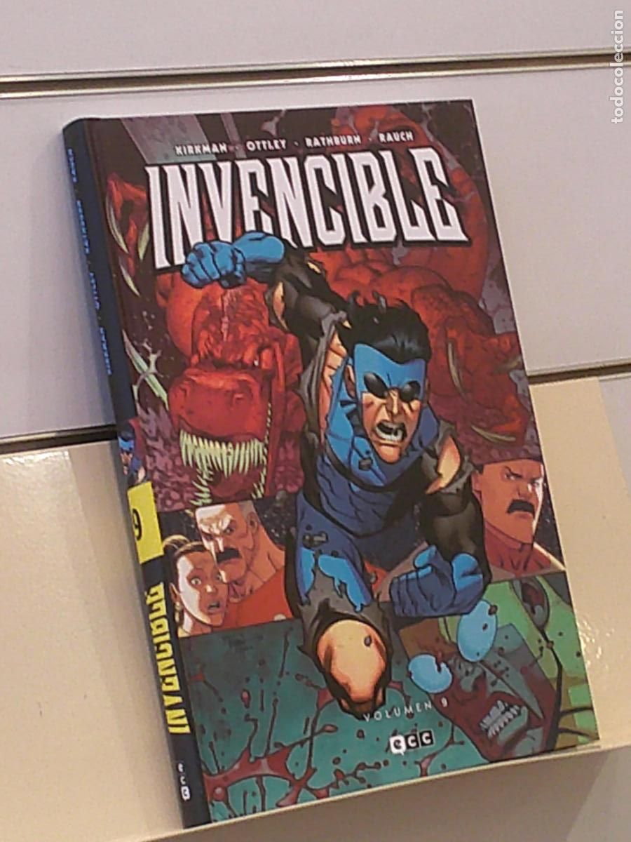 C&oacute;mics: INVENCIBLE VOLUMEN 9 DE 12 ROBERT KIRKMAN TOMO TAPA DURA - ECC OFERTA