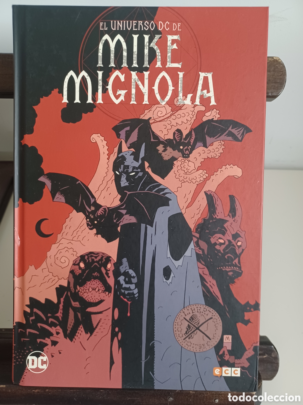 C&oacute;mics: El universo DC de Mike Mignola/ DC ECC/ Excelente estado - Foto 1